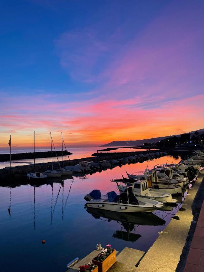 Casa Del Cardinale Apartman Santo Stefano al Mare Kültér fotó